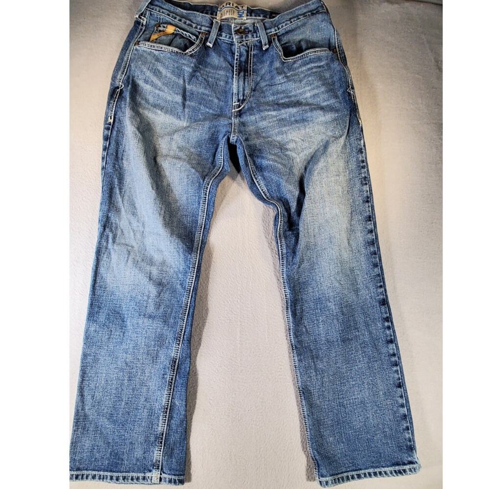 Ariat M2 32x28 Traditional Relaxed Boot Cut Jeans Mens Medium Wash Western